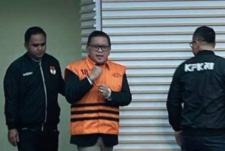 KPK menahan Sekjend PDIP Hasto Kristiyanto selaku tersangka kasus dugaan suap dan perintangan penyidikan atau obstruction of justice (OJ), Kamis (20/2/2025). Foto/Prioritastv