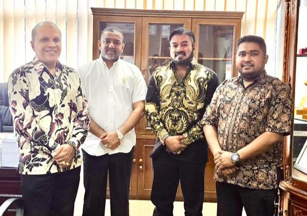 Lembaga Kerukuran Forum Masyarakat India Indonesia (LK-FORMASII) beraudensi dengan anggota DPRD Medan Rommy Van Boy di kantor DPRD Medan guna, Selasa (7/10/2025).