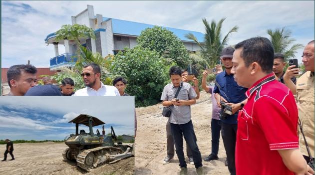 Wakil Ketua DPRD Medan H Hadi Suhendra didampingi Ketua Komisi IV DPRD Medan Paul Mei Anton Simanjuntak bersama OPD Pemko Medan meninjau penimbunan hutan Mangrove (Bakau) di Jl Pulau Sicanang, Kelurahan Sicanang, Kecamatan Medan Belawan, Selasa (7/10/2025). Inzet_Aktivitas alat berat meratakan tanah timbun di areal hutan bakau.